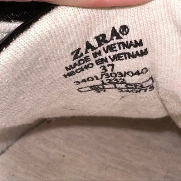 Mickey and Minnie shoes - Picture 9 of 9